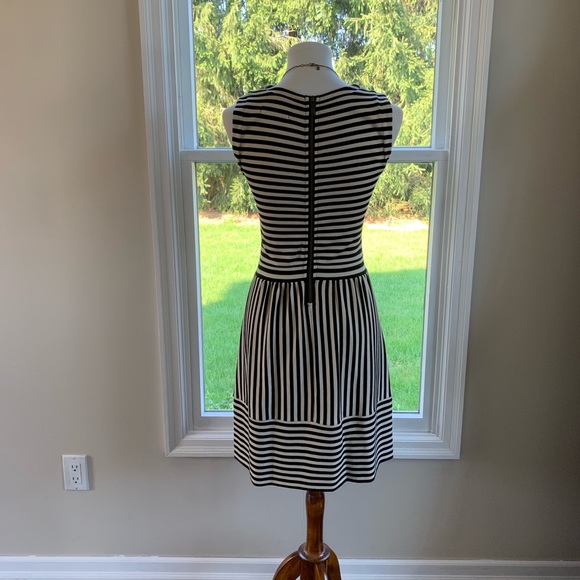 Madewell Hi-Line Striped Dress - Picture 4 of 8